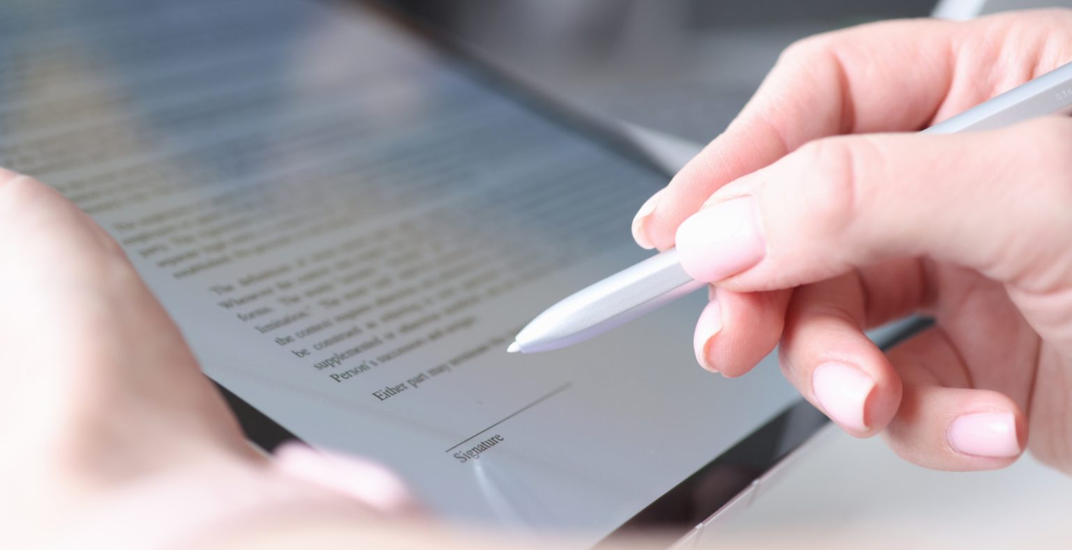 Contratos Eletrônicos e sua Validade Legal:  Aprenda Sobre o Tema com o Curso de Direito Digital