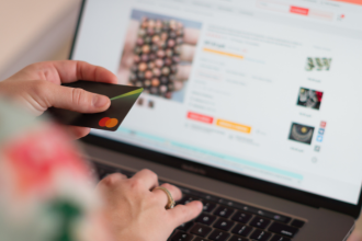 Conflitos globais e fretes internacionais em alta: o que pode ficar mais caro nas compras online dos brasileiros?