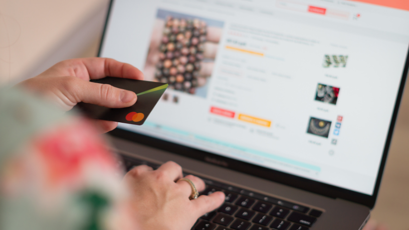 Conflitos globais e fretes internacionais em alta: o que pode ficar mais caro nas compras online dos brasileiros?