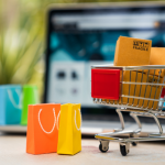 Vendas online devem chegar a R$ 259,8 bilhões em 2026, aponta associação do setor