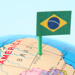 Europa cria taxa para compras internacionais e Brasil segue caminho oposto: entenda as duas decisões